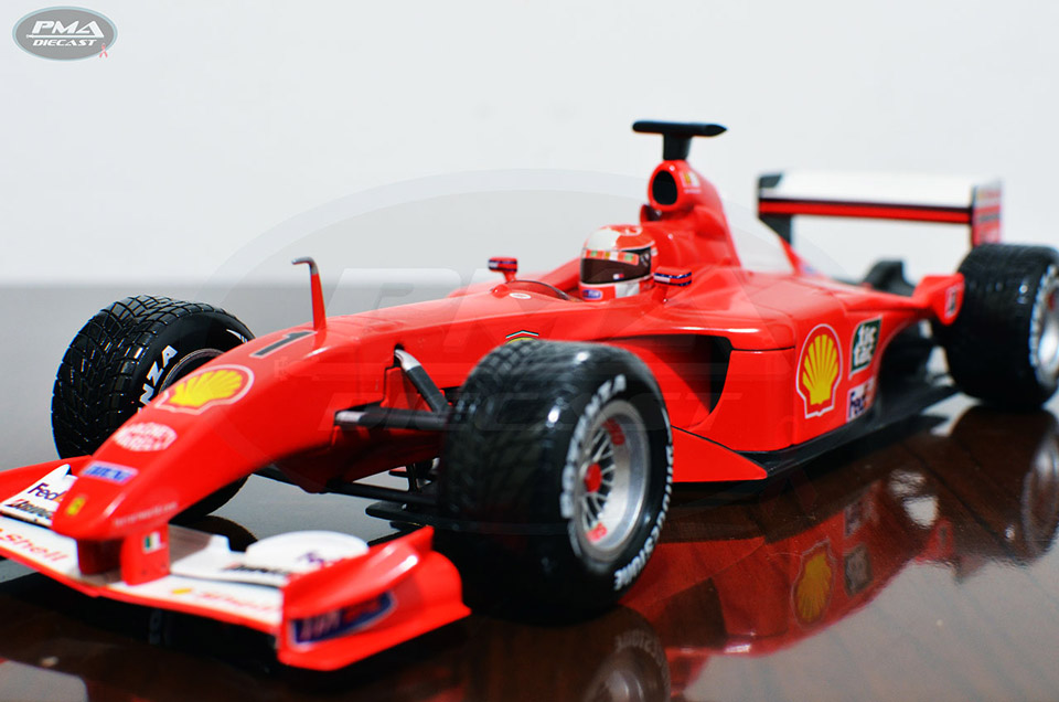 MICHAEL SCHUMACHER 2001 FERRARI F2001 1:18